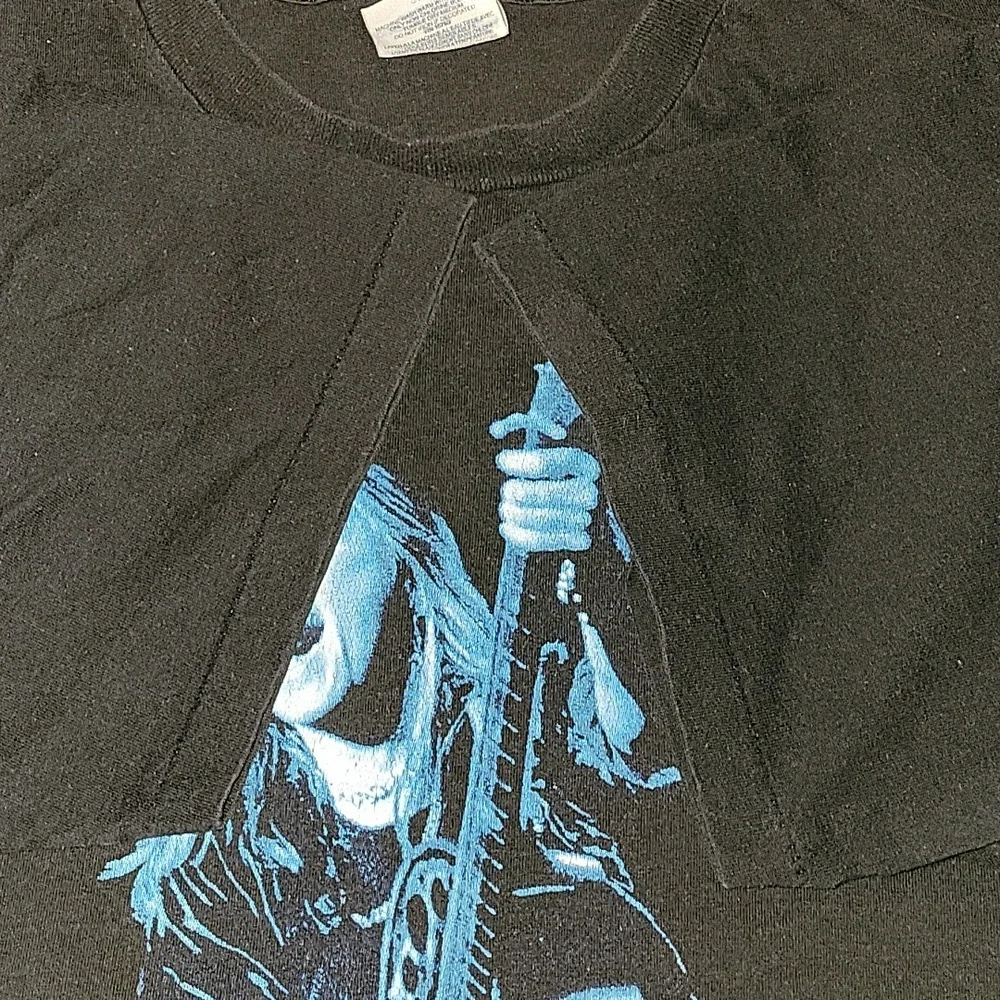 Hanes black shirt